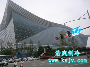 成都环球会展配送中心大型泡芙APP短视频